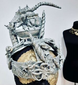 Корона серебряная. морская тема