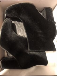 Ботильоны бархатные 37 р