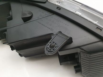 Фара левая Kia Cerato 3