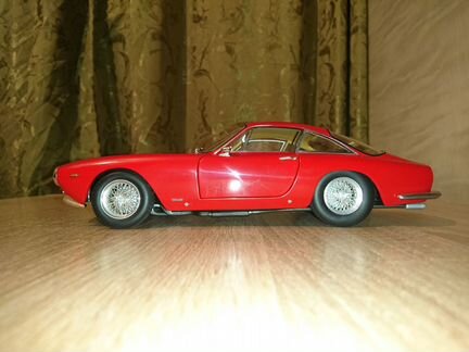 1:18 Ferrari 250 GT Berlinetta Lusso
