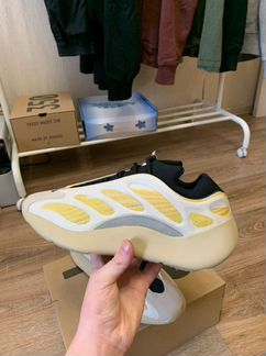 Adidas Yeezy 700 V3 Safflower