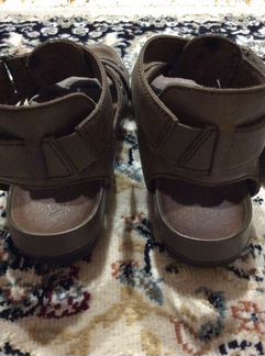 Босоножки женские Caprice из натуральной кожи 37р