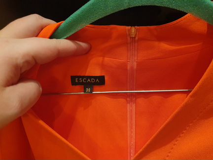 Платье Escada 44 российского размера