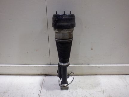 Пневмоамортизатор передний Мерседес W221 S