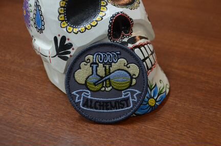 Патч Алхимик или самогонный аппарат с липучкой