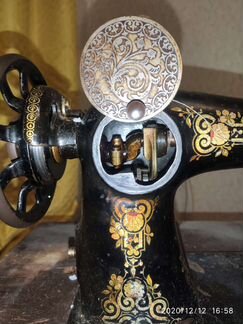 Швейная машинка 