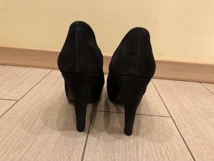 Замшевые туфли из Италии 38р-р