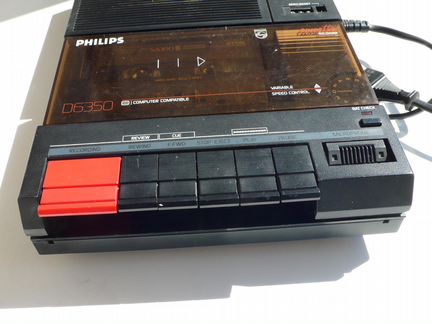 Кассетный магнитофон Philips D6350