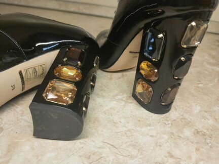 Туфли лакированные на каблуках Dolce Gabbana 37