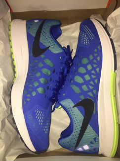 Новые кроссовки Nike