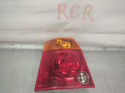 Фонарь задний левый Chrysler Pacifica EGN 2005