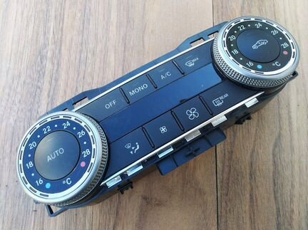 Блок управления климатом Mercedes W204 X204