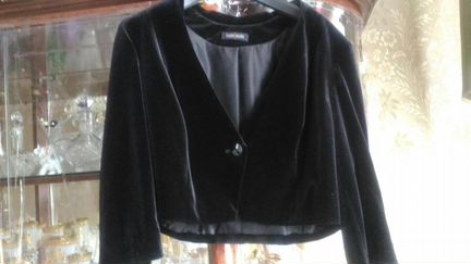 Бархатный короткий пиджачок