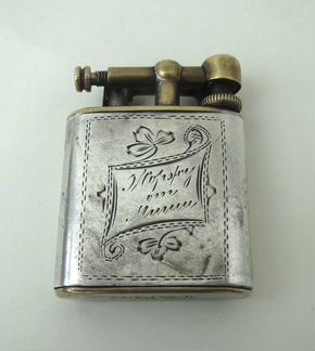 Зажигалка бензиновая в серебре. Латвия,1930-е гг