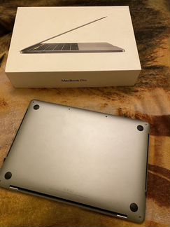 Macbook Pro 13 2018 512GB SSD Ростест Новый