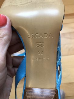 Босоножки Escada