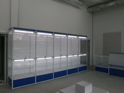 Витрина из алюминиевого профиля