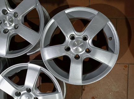 Диски бу литые R15 K на Toyota Nissan Mitsubishi H