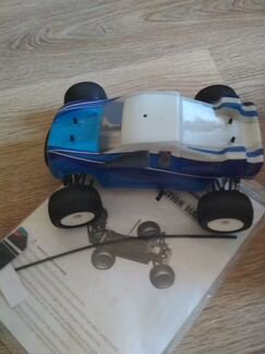 Машинка на радиоуправлении