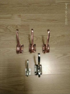 Крючки металлические для вещей