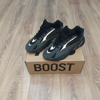 Adidas Yeezy Boost 700 черные мужские новые