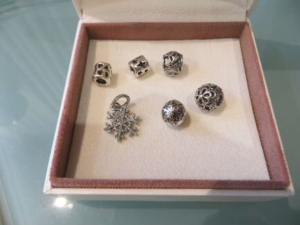 Шармы и браслеты Pandora (оригинал)