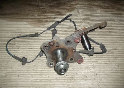 Цапфа задняя датчик ABS Honda Civic 8 5D FK