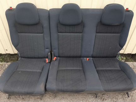 Второй ряд сидений Партнер Берлинго B9